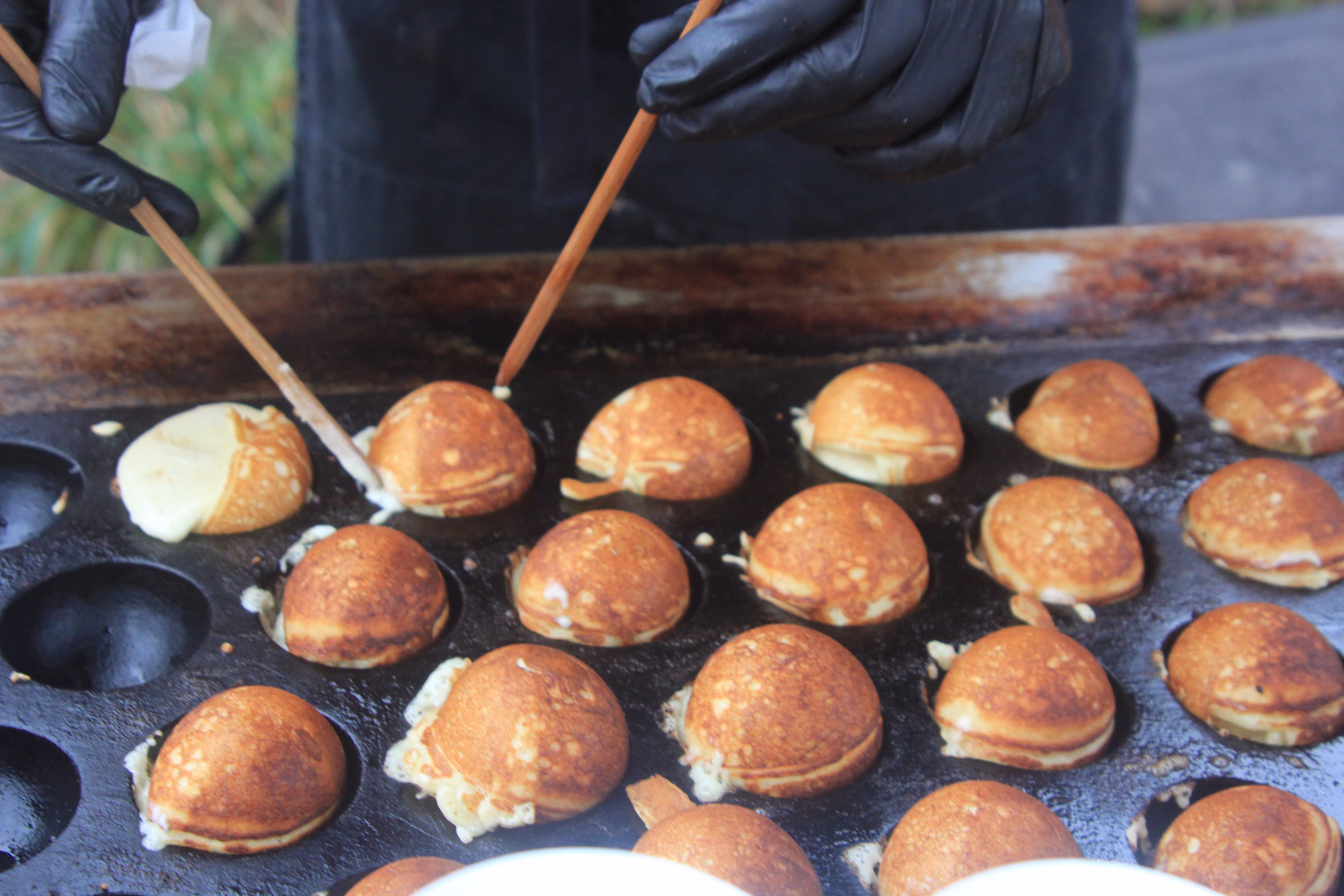 Æbleskiver på pande hos Jagtgården Juletræer